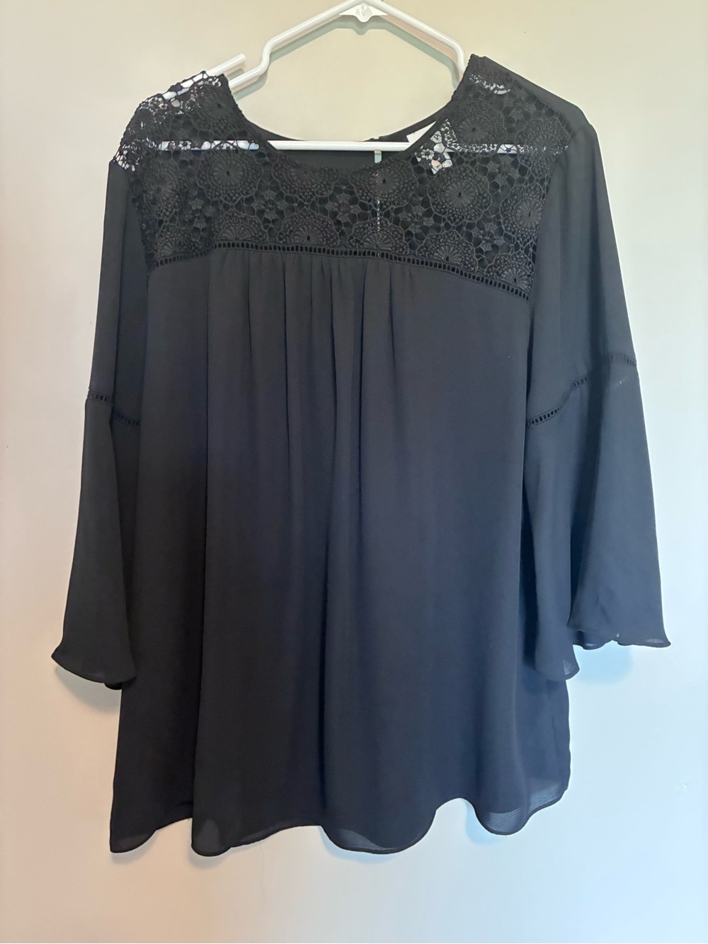 AVA & VIV Black Lace Crochet Bell Sleeve Blouse Plus Size 1X Boho